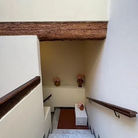 Casa Torre Nel Cuore Di לוקה