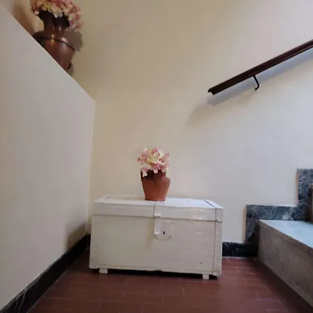 דירה Casa Torre Nel Cuore Di לוקה